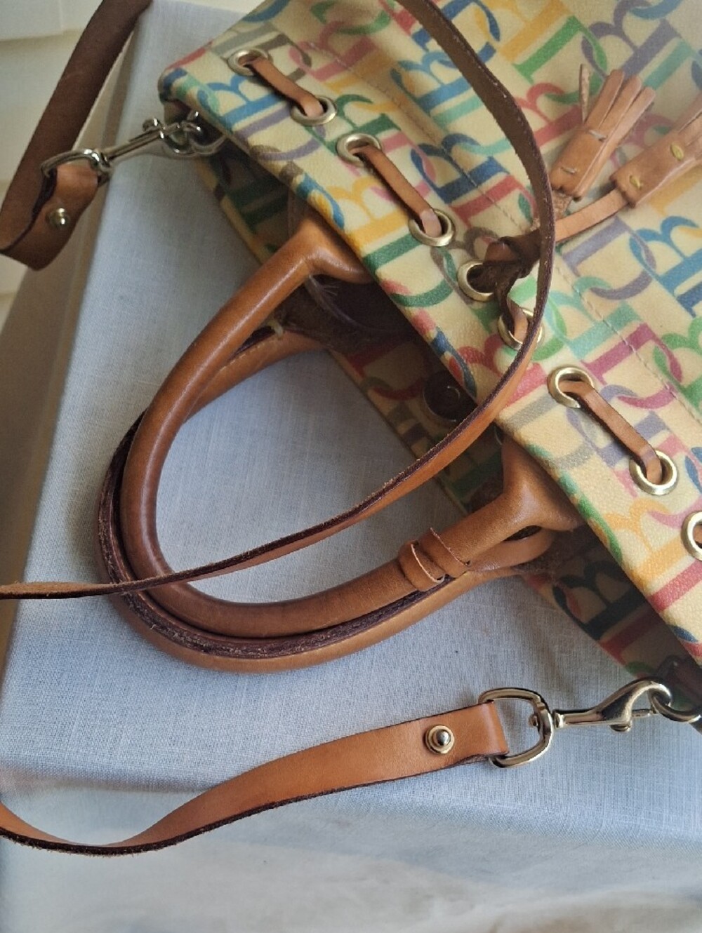 Dooney & Bourke Multicolor Logo Purse And Wristlet Bag - Picture 10 of 12